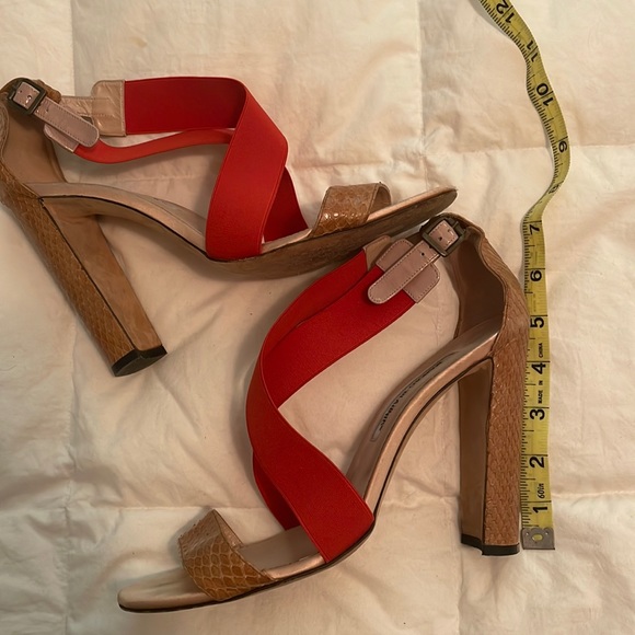 Gorgeous Manolo Blahnik heels - Picture 6 of 10